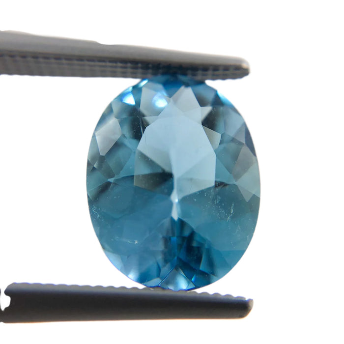 Aquamarine oval brilliant cut 2.07 carats loose gemstone - Buy loose or make a custom order