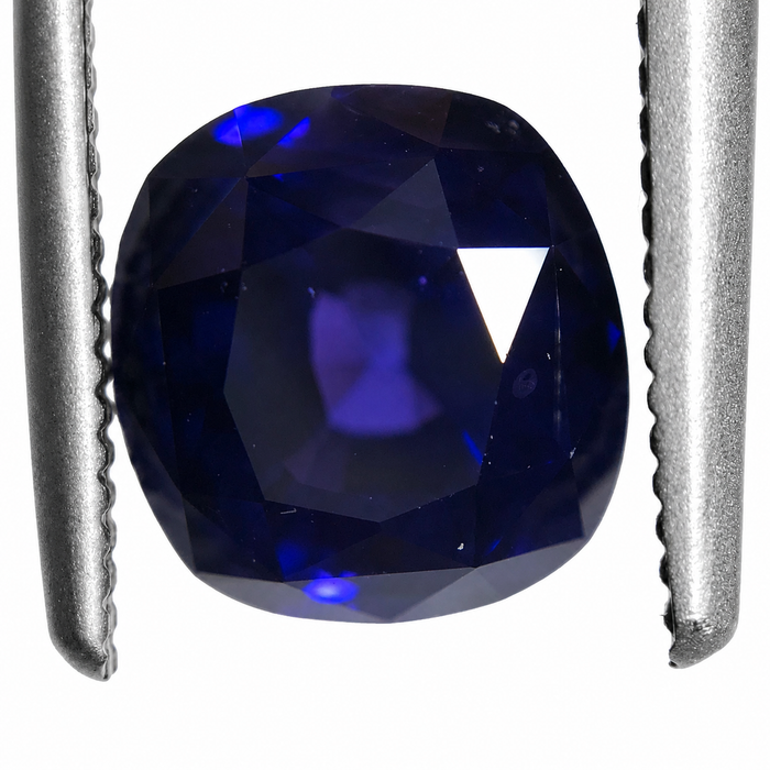 Blue Purple color change Sapphire 2.00 carat 6.63x6.24x5.17mm square cushion cut