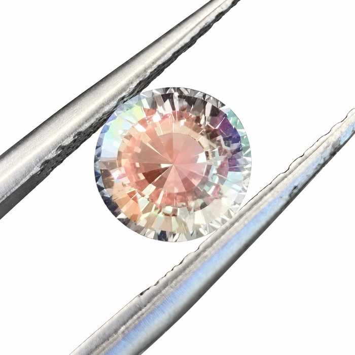 Rainbow moonstone 1.00 carat round brilliant cut loose gemstone