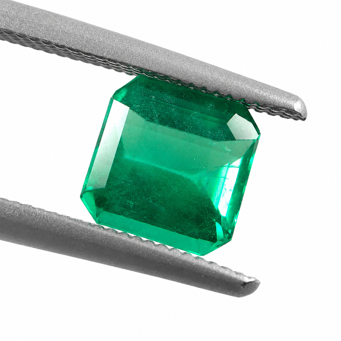 Emerald 0.97 carats Square emerald cut loose gemstone