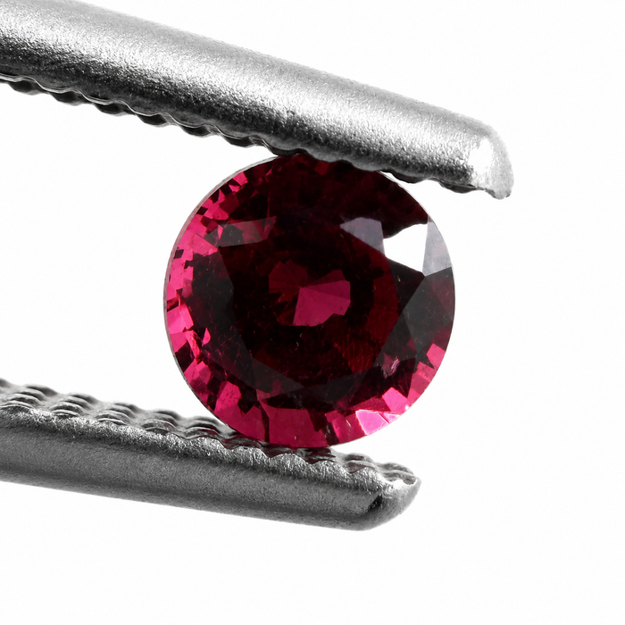 Red Spinel round cut approximately 0.22-0.25ct 3.5x2mm each - Listing is for one stone - Buy loose or customise