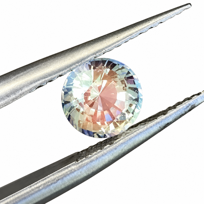 Rainbow moonstone 1.00 carat round brilliant cut loose gemstone