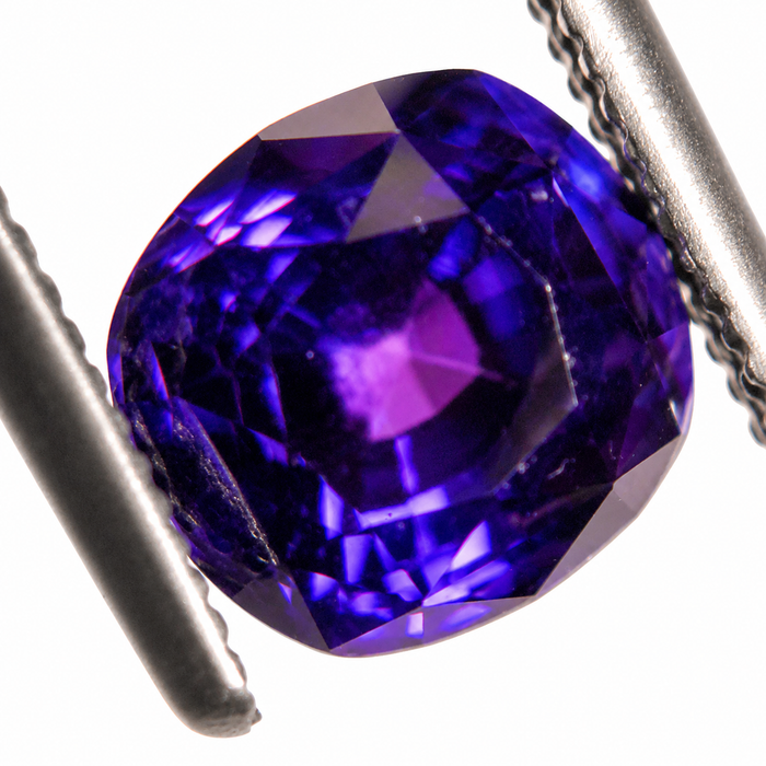 Blue Purple color change Sapphire 2.00 carat 6.63x6.24x5.17mm square cushion cut