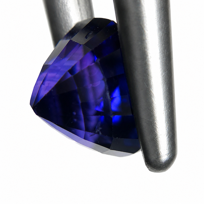 Blue Purple color change Sapphire 2.00 carat 6.63x6.24x5.17mm square cushion cut