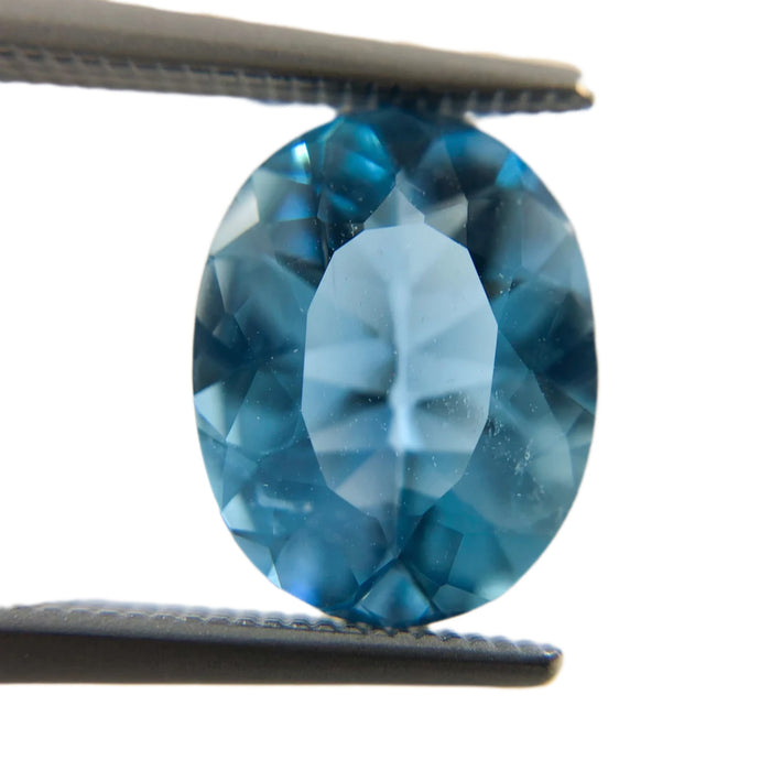 Aquamarine oval brilliant cut 2.07 carats loose gemstone - Buy loose or make a custom order