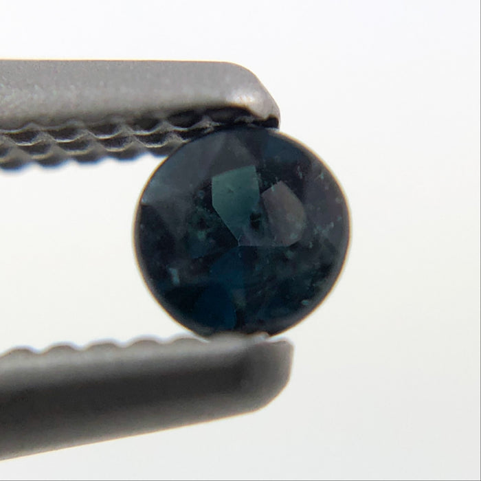 Natural colour change Alexanderite round brilliant cut 0.11 carat - Buy loose or customise
