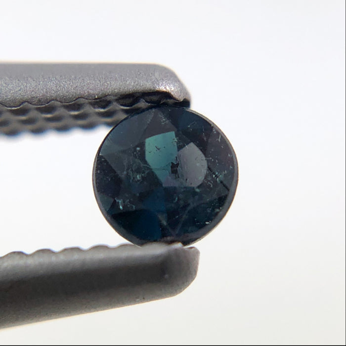 Natural colour change Alexanderite round brilliant cut 0.11 carat - Buy loose or customise