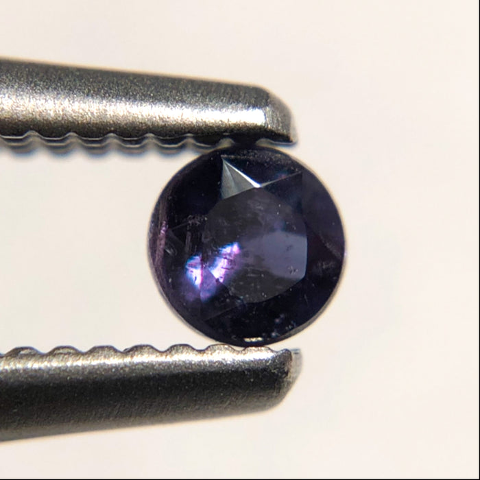 Natural colour change Alexanderite round brilliant cut 0.11 carat - Buy loose or customise
